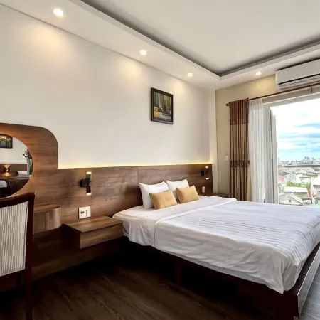 Gold Hotel Hue