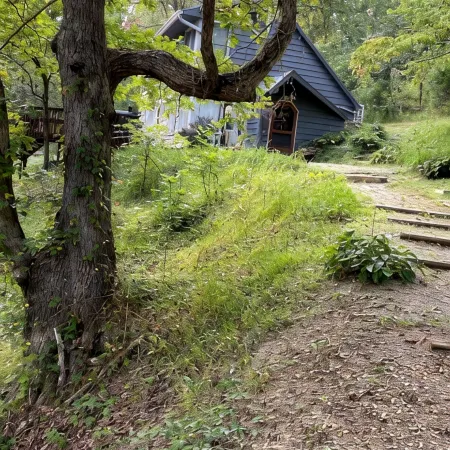 Brown County Cozy Cabin--Close to Story, Nashville, Columbus on 6 acres