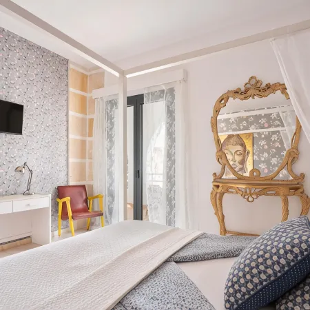 Bella Colina I Vintage Hotel 1953