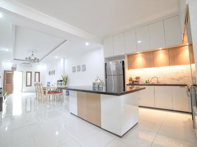Spacious Family-Friendly Villa with Swimming Pool