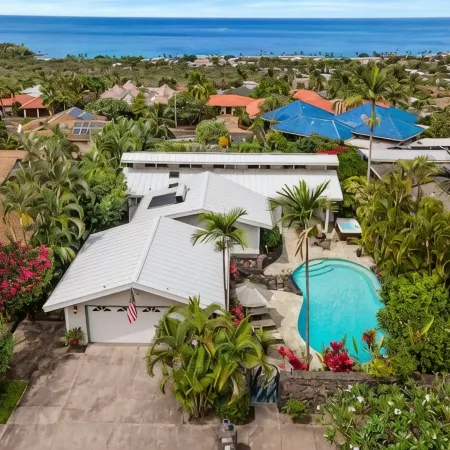Breezy Pool Oasis 5BR AC Ocean Views 5min to Beach