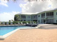 Cayman Breeze, Oceanfront Condo 2Br/2BA, with Pool, Near Rum Point - piscina