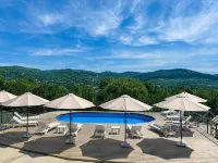 Moon Village Comarnic - Homestays