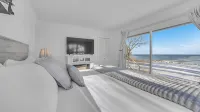 Shoreline Serenity - 2 Private Acres - 4-Star