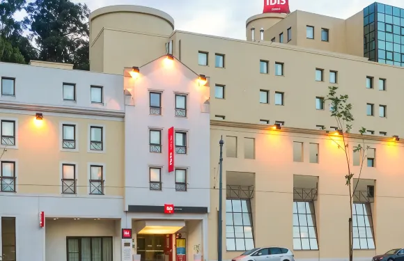 宜必思科英布拉酒店