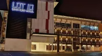 Lot 10 Boutique Hotel - 朝食