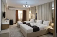 Hotel Aram Baland Hotel 13th floor