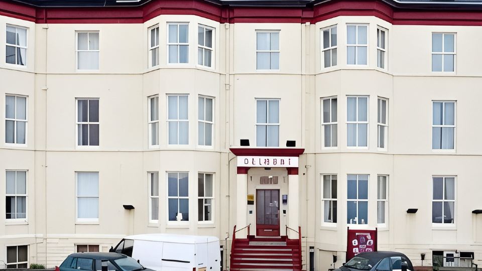 Delmont Hotel & View Restaurant