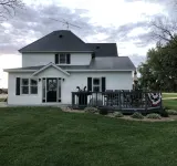 Within Walking Distance of Field of Dreams Movie Site/MLB STADIUM - 3-Star