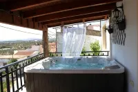 Elia Woodstone Houses - Villas