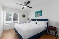 NEW BUILD-ideal San Diego location, Little Italy, Gaslamp-WiFi, AC, 2x King beds - Apartemen