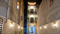 Adal Motel