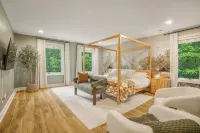 Mountain Retreat: HotTub, Game Room, Family & Pet-Friendly, 3 King Beds