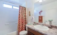 Newer home with 2 car garage less than 30 minutes from Tucson airport - Wifi