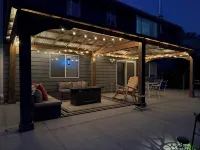 Relaxing 4-bedroom Retreat with Cozy Patio in Sioux Falls & 2 full kitchens
