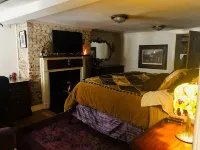 18th Cent. Charm in Historic Downtown Annapolis