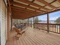 The Lake House     Lake front/Private Dock/ Sleeps 12 Hotels in Grainger County