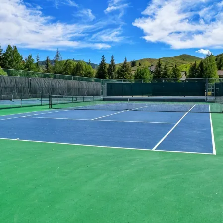 Sunburst 33 - 3BD + Loft + Resort Amenities