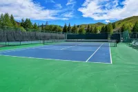 Sunburst 33 - 3BD + Loft + Resort Amenities - Mountain View
