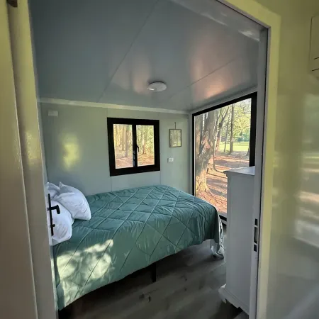 Lake View Tiny Home on Lake Tillery in Norwood Отели в г. Стэнли