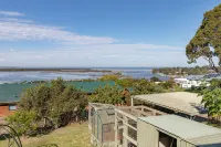 Blue Bird coastal retreat - Wifi