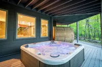 Wintergreen 5BR with Hot Tub, Sauna, Firepit