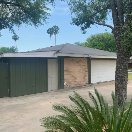 Cozy Suite *Excellent location* FREE Wi-fi/Netflix