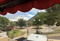 Spacious Home, Vintage Charm - 3-Star