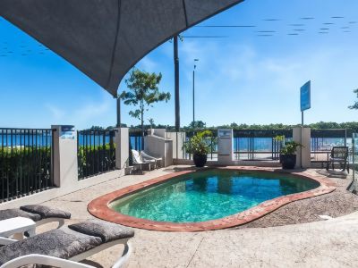 River Sands Apartments