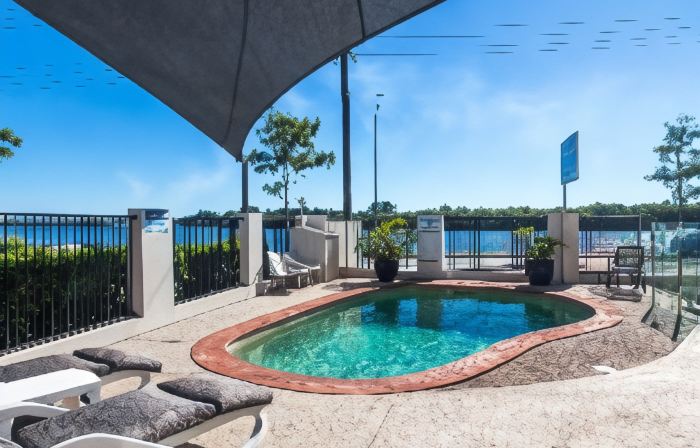 River Sands Apartments