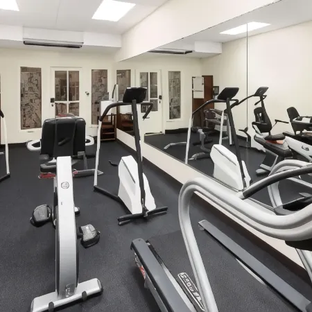 Wyndham Garden Baronne Plaza New Orleans Отели рядом с достопримечательностью «Железнодорожная станция Юнион Стейшн»