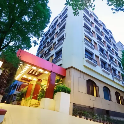 Hotel Kohinoor Executive Hotel in zona Shaniwar Wada suono e luce