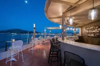 Strada Marina Hotel - Bars