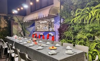 Phoenix Minh Chau Hotel
