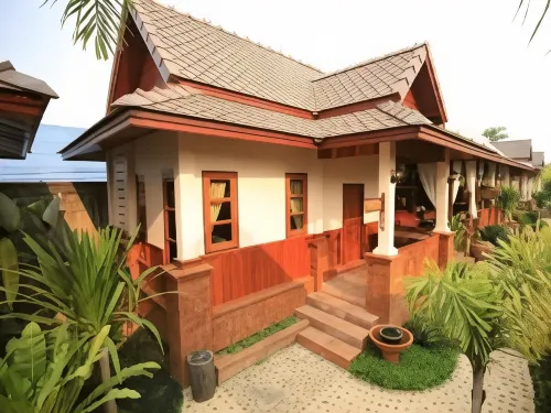 Ban Tham Hil Hotel - Homestays