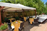 Villa Angelica - Bed and Breakfasts