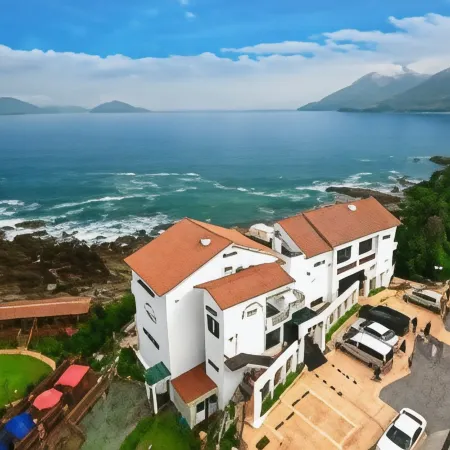 Namhae Opera House Pension