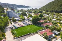 Hotel Hedera - Maslinica Hotels & Resorts - Parkplatz