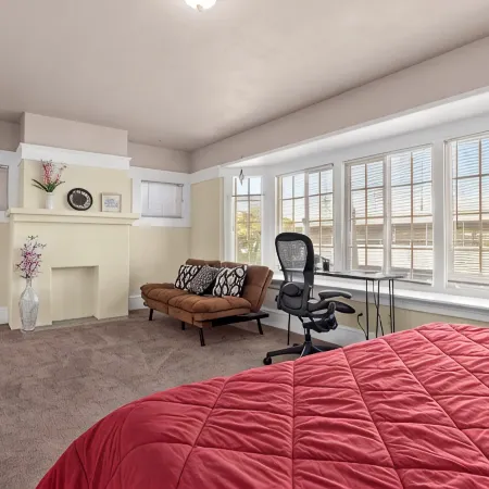 Spacious Home in the heart of the Bay