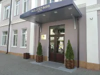 Molodezhnaya Hotel Hotel di 