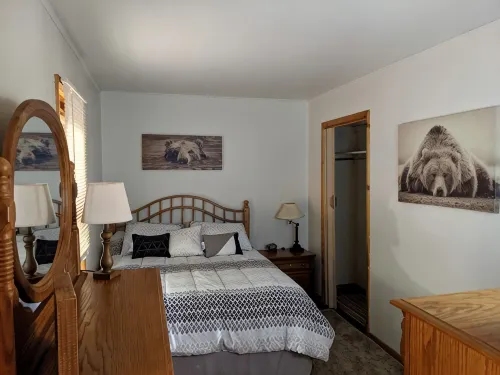 Northwoods Nirvana! Cozy Winter Cabin on Catfish Lake - 무료 와이파이