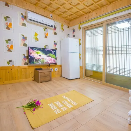 Suncheon Bay Minsok Hanok Pension