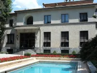 Floris Guest House Hoteles cerca de Estación de metro Corvetto