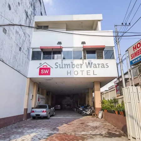 Hotel Sumber Waras