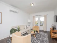 Modern Loft in Historic Birdtown - Unit 4 Hoteles en Lakewood