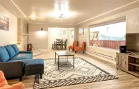 BayView Escape - True waterfront property - 2-Star