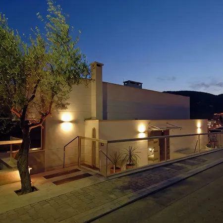 Boutique Hotel Adoral