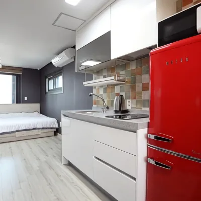 Jeju Sanammae House Pension Hotels near Woljeong Beach