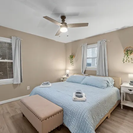 Outer Banks Haven: Pet-Friendly, Walk-to-Beach, EV Charging, Updated Kitchen