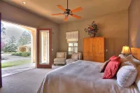 4 Couples or 2 Families, Private and Prime Location, Pool and Hot Tub - Private Pools